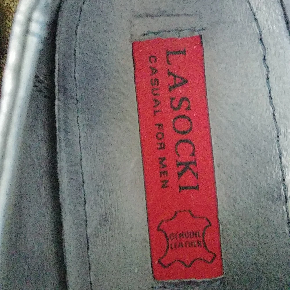 Leather shoes, European size 42/ Canadian 8, Blue color, great condition - Picture 3 of 10